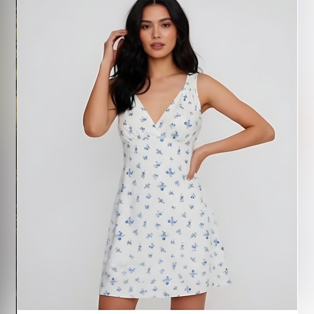 V-Neck Sleeveless Ditsy Floral Mini Dress White
